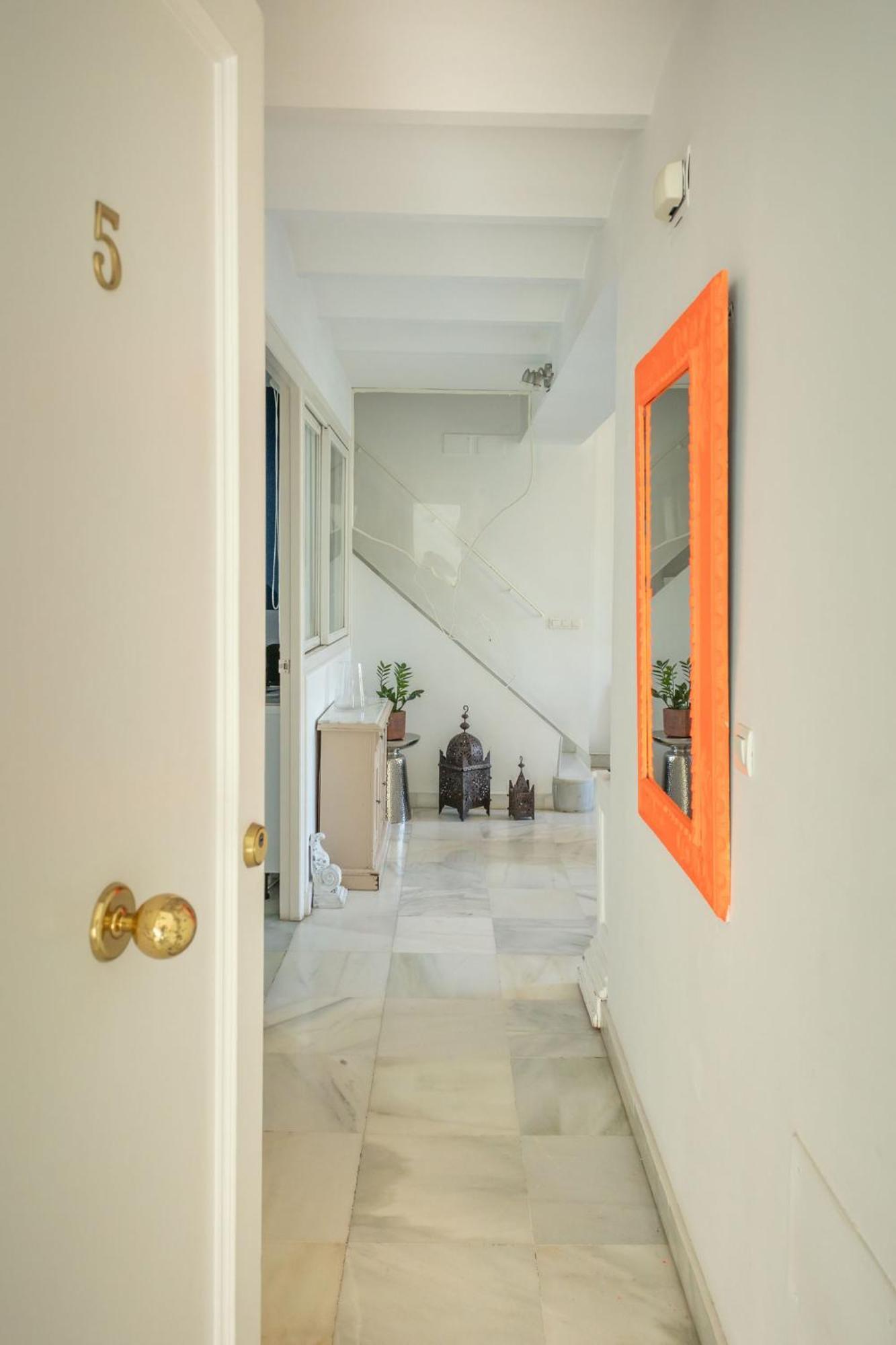Charming 2 Bedroom Boutique Triplex Apartment With Private Terrace At Seville City Center By Ocityzen ภายนอก รูปภาพ